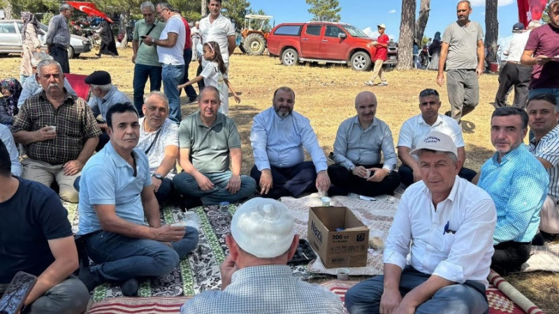 Gediz’de vatandaşlar berekete dualarla çağrı yaptı