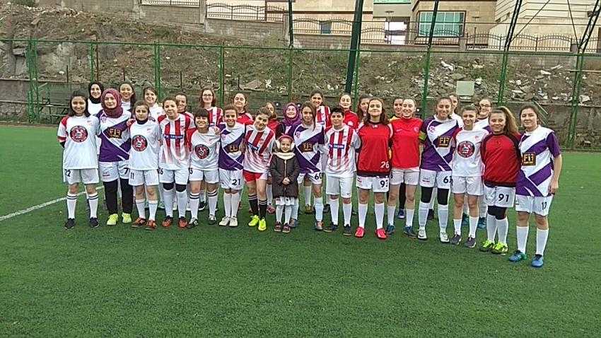 Akıncılarspor Bayan Futbol takımı Bilecik'i ağırladı