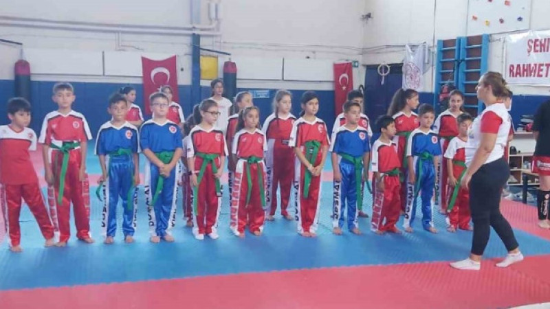 Gediz’de toplam 2 bin 771 kişiye sporcu kartı çıkartıldı