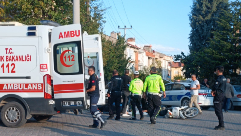 Trafik kazası 3 yaralı 