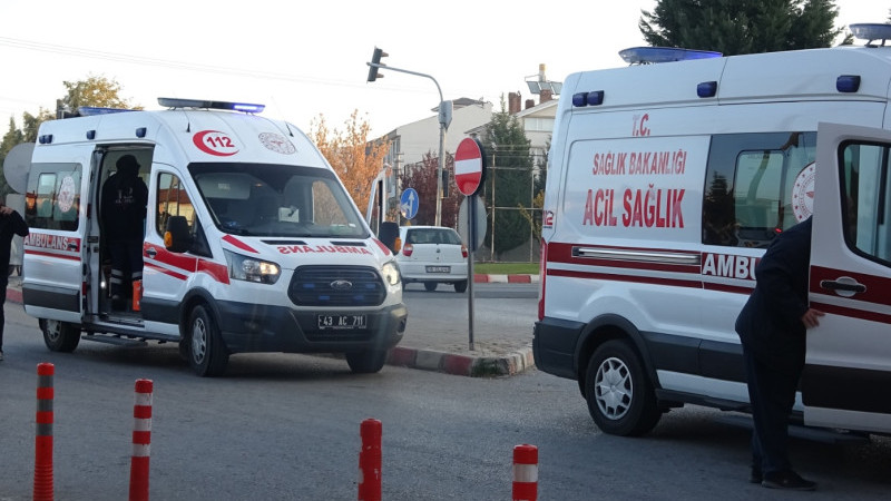 Tavşanlı'da trafik kazası 3 yaralı 