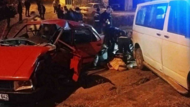 Hisarcık’ta trafik kazası: 5 yaralı