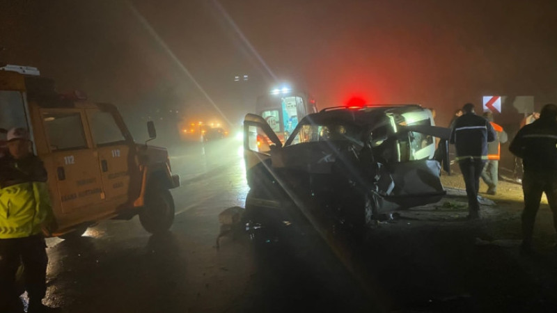 İnegöl Domaniç yolunda trafik kazası 