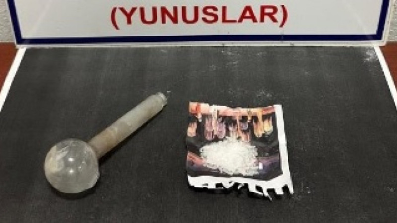 Kütahya’da Yunus Timleri 1 kişinin üzerinde uyuşturucu ele geçirdi