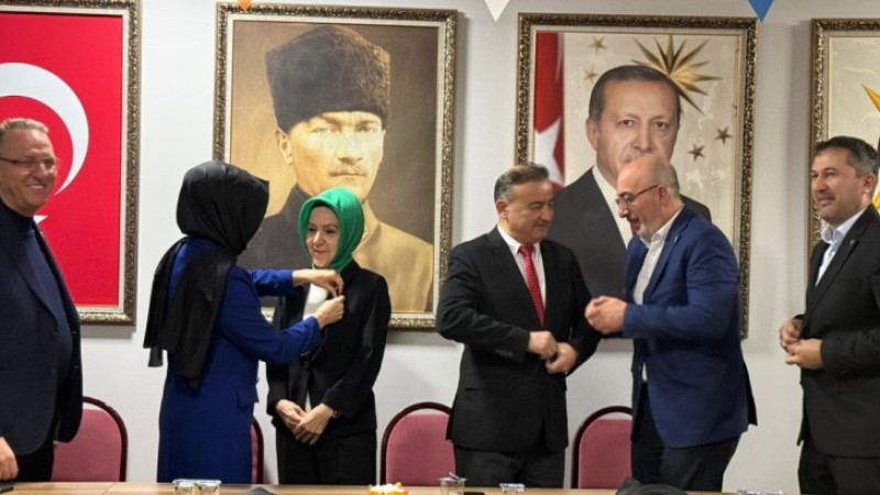 Partilerinden İsifa Edip AK Parti’ye Geçtiler