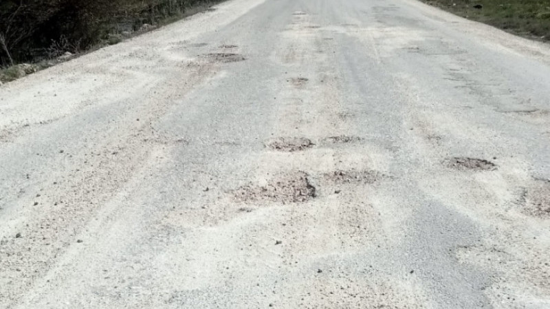 Köstebek Yuvası Gibi, Güvenli Yol İstiyoruz