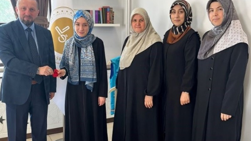 Sevdenur Satılmış 10 ayda hafız oldu