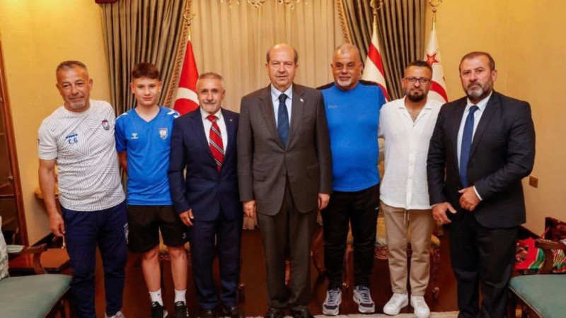 KKTC Cumhurbaşkanı Tatar'dan Tavşanlı Erdemspor'a Özel İlgi