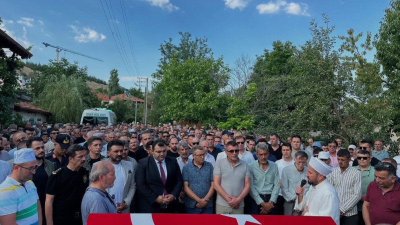 Polis Zekai Özel Simav ‘da dualarla defnedildi 