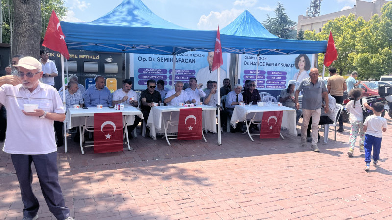 Aşure ikramı 