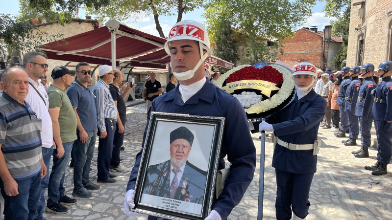 Tavşanlı’da Kıbrıs Gazisi Hüseyin Özkan törenle toprağa verildi 
