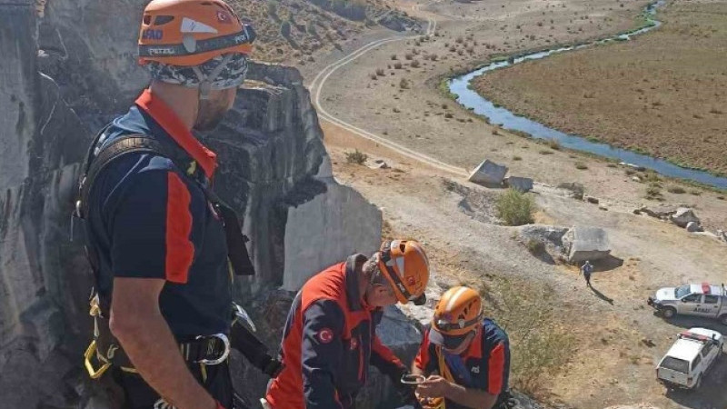 AFAD’dan keçi kurtarma operasyonu