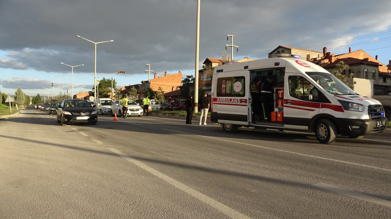 Tavşanlı'da motosikletinde karıştığı zincirleme trafik kazası 