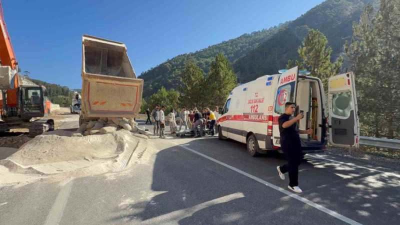 Yol çalışmasında trafik kazası 