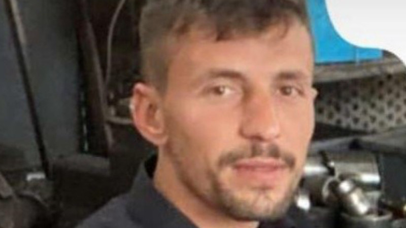 Pikap devrildi sürücü öldü
