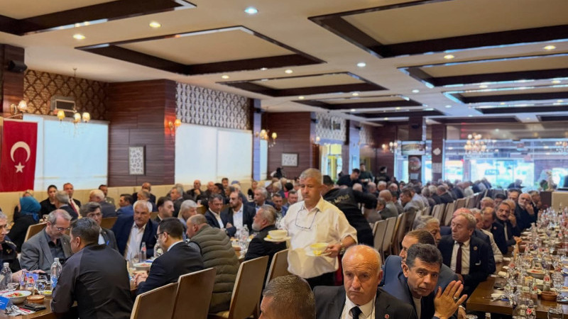 Muhtarlar birarada Vali Işın davetlisiydi 