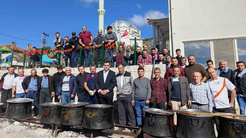 Simav’daki ‘büyük hayır ve yağmur duası’na binlerce kişi katıldı