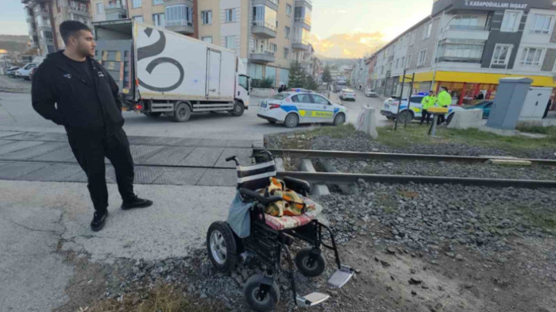 Akülü araçla yaralandı 