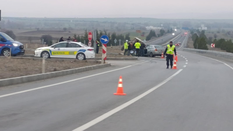 Kütahya'da Korkunç Kaza: Bir Ağır İki Yaralı