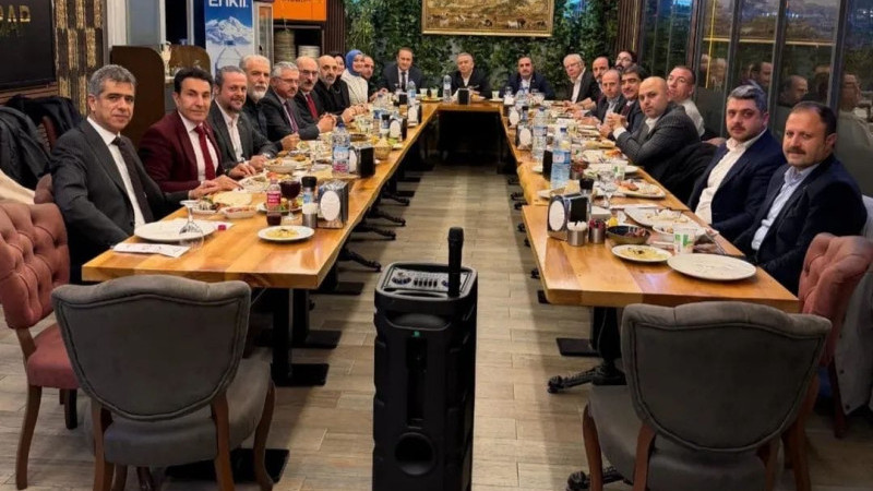 AHMET YILMAZ'DAN BAŞKENTTE DANIŞMANLAR İLE ORGANİZASYON