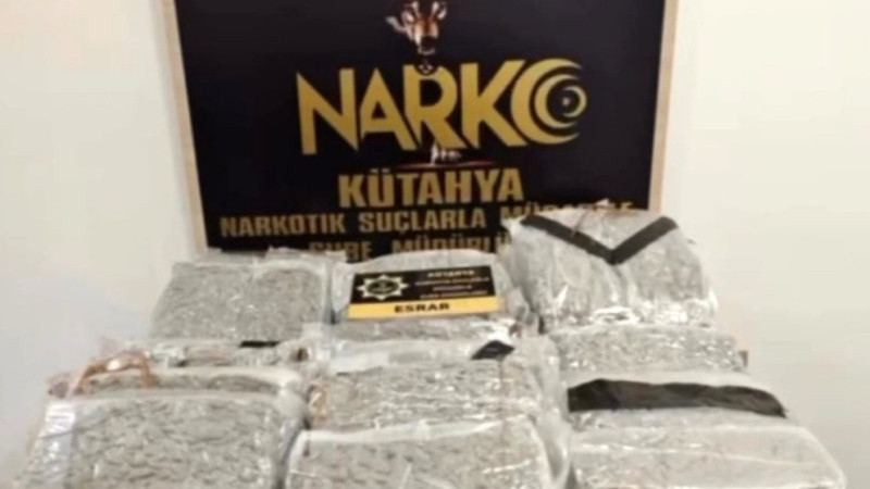 Kütahya’da 42 kilo 582 gram esrar ele geçirildi