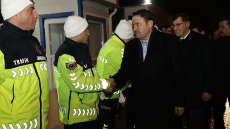 Vali Işın güvenlik birimlerini ziyaret etti