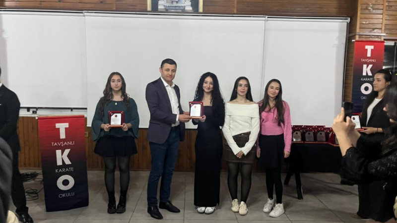 Tavşanlı ilçesinde başarılı sporculara özel gece düzenlendi