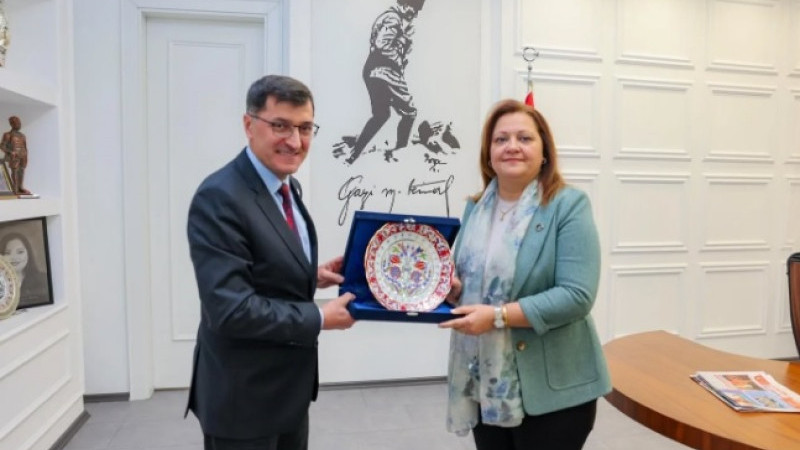 Yerel yönetimlerde sosyal belediyecilik çalışmaları değerlendirildi