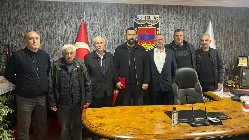 Tavşanlı Şoförler odasında bayrak değişimi 