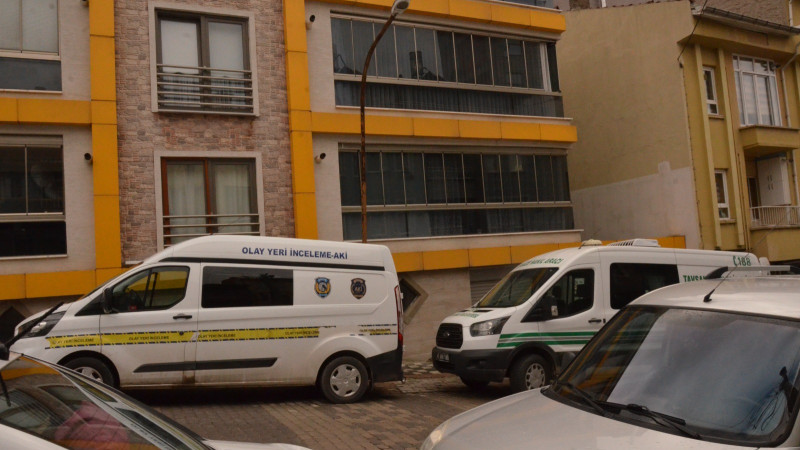 Evde düşerek hayatını kaybetti