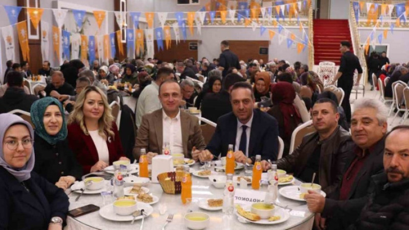 AK Parti Genel Başkan Yardımcısı Hasan Basri Yalçın Kütahya’da teşkilatla buluştu