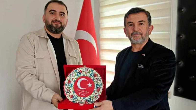 Kütahya Yeşilay ‘a hayırlı olsun ziyareti 