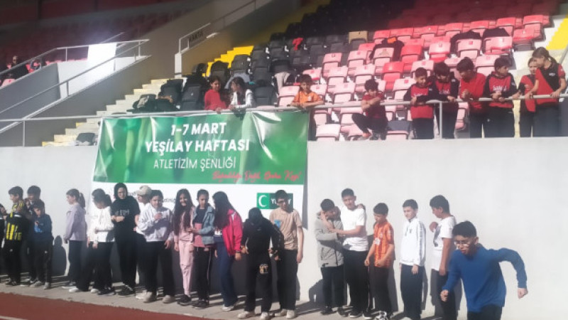 Yeşilay haftasında anlamlı etkinlik