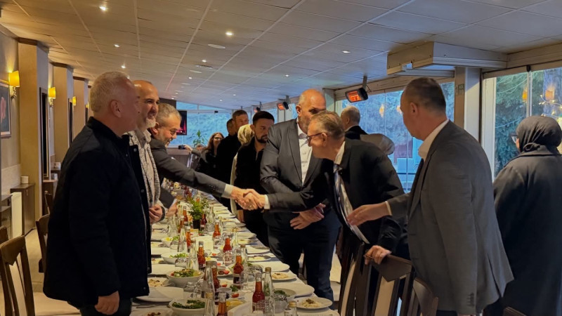 Ak parti geniş katılımlı iftar programı 