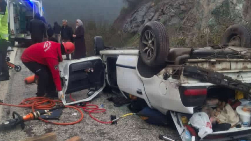 Kütahya Balıkesir karayolunda trafik kazası 4 yaralı