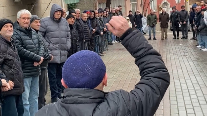 Tavşanlı Moymul’da sokaklarda bayramlaşma 