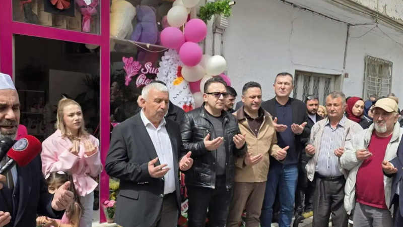 Kütahya Caddesi’nde Çiçek Açtı