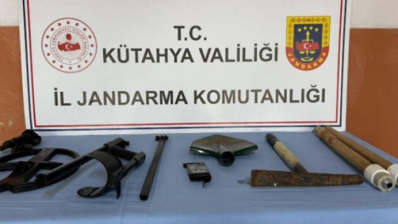 Kaçak kazı malzemeleri ele geçirildi, 2 şüpheli yakalandı