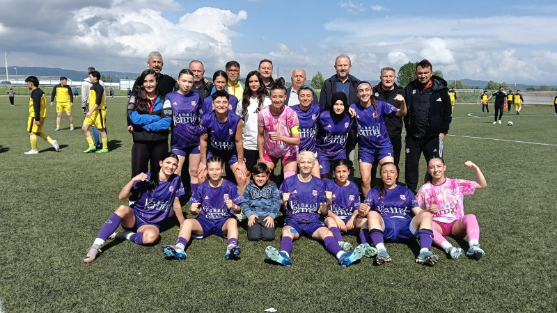 Tavşanlı Akıncılarspor Kadın Futbol Takımı'ndan Net Galibiyet: 4-0