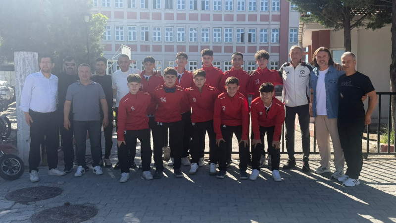 Moymul Ortaokulu Futsal Takımı Türkiye’nin En İyi 8 Takımı Arasında