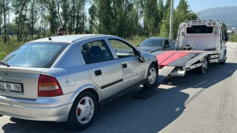Otomobille çarpışan motosikletin sürücüsü ağır yaralandı
