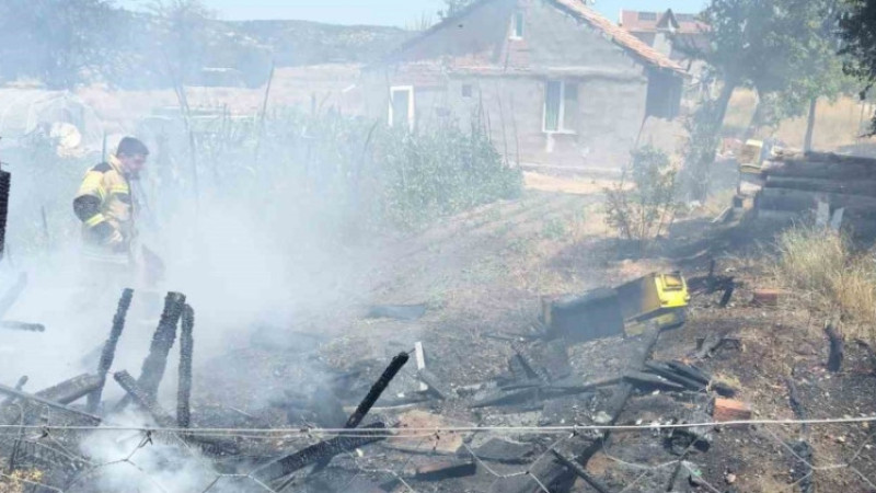 Kütahya OSB ifaiye ekibi, Saka Çiftliği Mevkii’ndeki yangına destek verdi