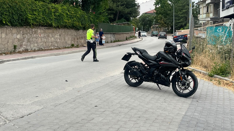 Tavşanlı'da motosiklet ile hafif ticari araç çarpıştı 1 yaralı