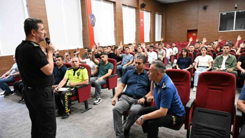 Kütahya’da göreve başlayan polis memurlarına oryantasyon eğitimi