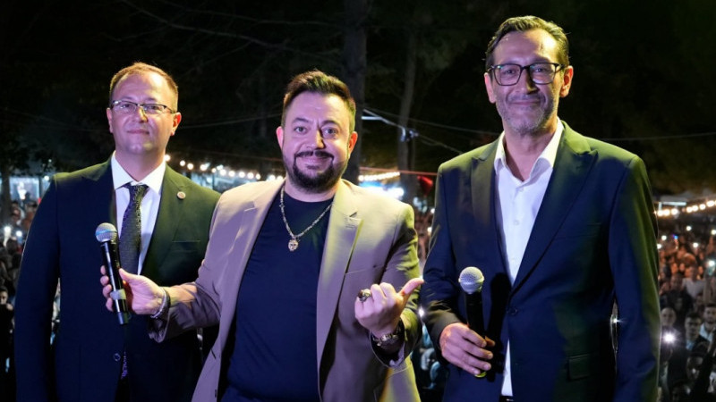 Tepecik Yaz Şenlikleri Hüseyin Kağıt Konseriyle Başladı