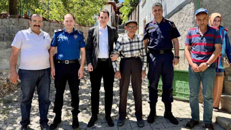 Hisarcık Kaymakamı Atam’dan yaşlı çifte anlamlı ziyaret
