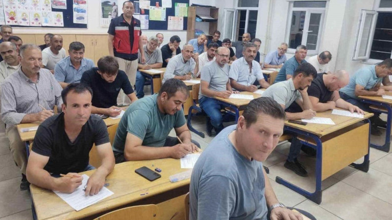 Simav ‘da tohum hazırlama makinaları kursu 
