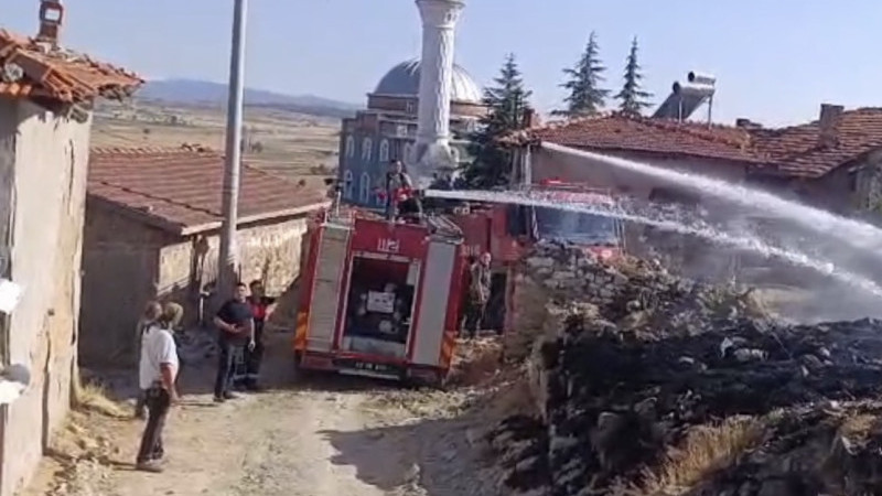Yanmaktan son anda kurtuldular 