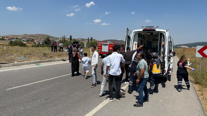 Tavşanlı-Emet karayolunda feci kaza Ölü ve yaralılar var