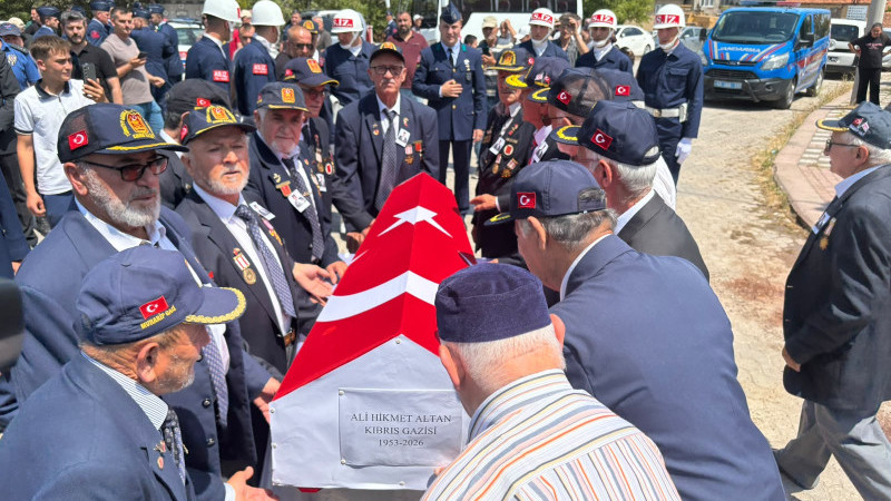 Kıbrıs Gazisi Ali Hikmet Altan Son Yolculuğuna Uğurlandı